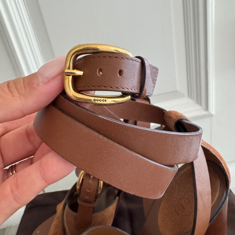 Gucci Women's Brown Suede Heels - Picture 2 of 5